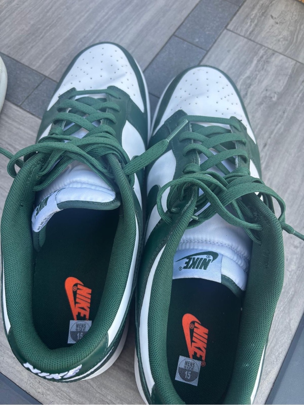 Nike Men’s Low-Top Sneakers - White & Forest Green